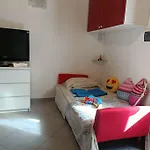 Monolocale Con Giardino, Siena 15 Min Apartmán