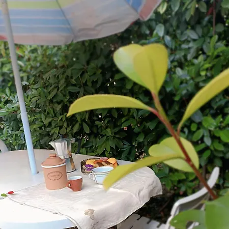 Monolocale Con Giardino, Siena 15 Min *